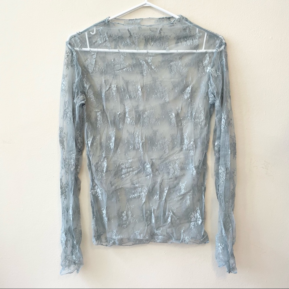 New medium Floral Embroidered Mesh Long Sleeve Shirt